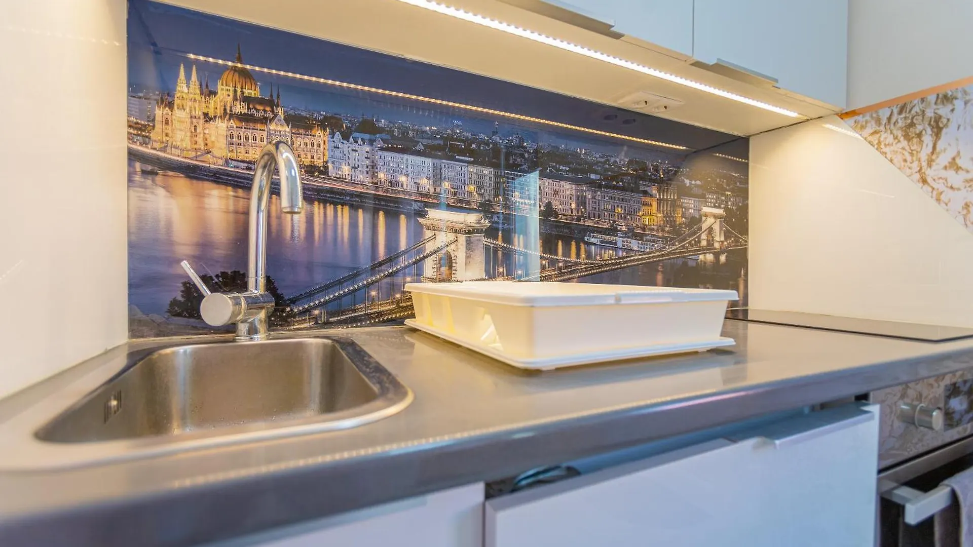 Iranyi Studio Budapest Apartment